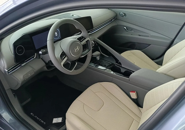 Hyundai Elantra cena 130385 przebieg: 1, rok produkcji 2023 z Toruń małe 37